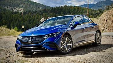 Mercedes EQE