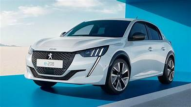  Peugeot e-208